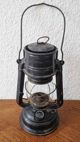 Alte laterne nier feuerhand - alte,