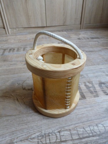 Holz laterne mit rohhaut - laterne,