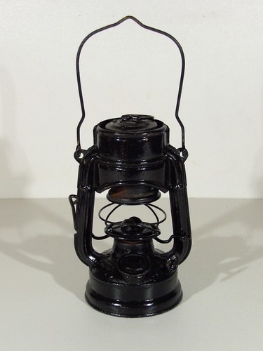 Alte feuerhand atom - alte,