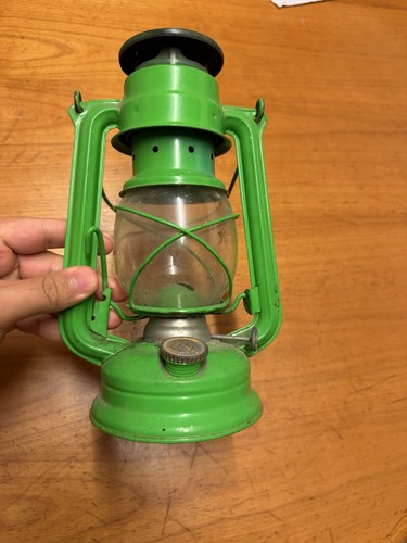 Alte vintage sturmlaterne - vintage,